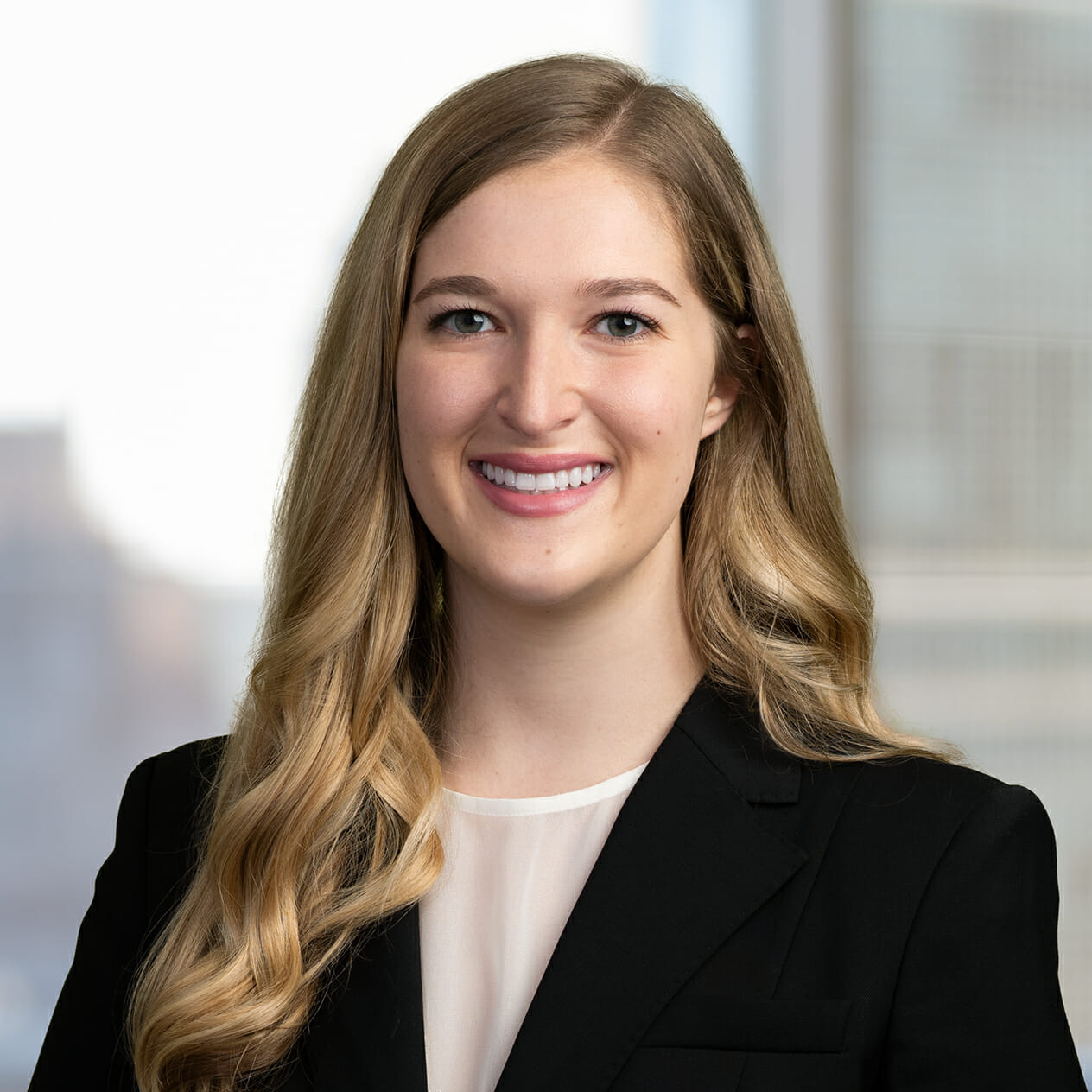 Julianna Dzwierzynski, Epstein Becker & Green, P.C. Photo