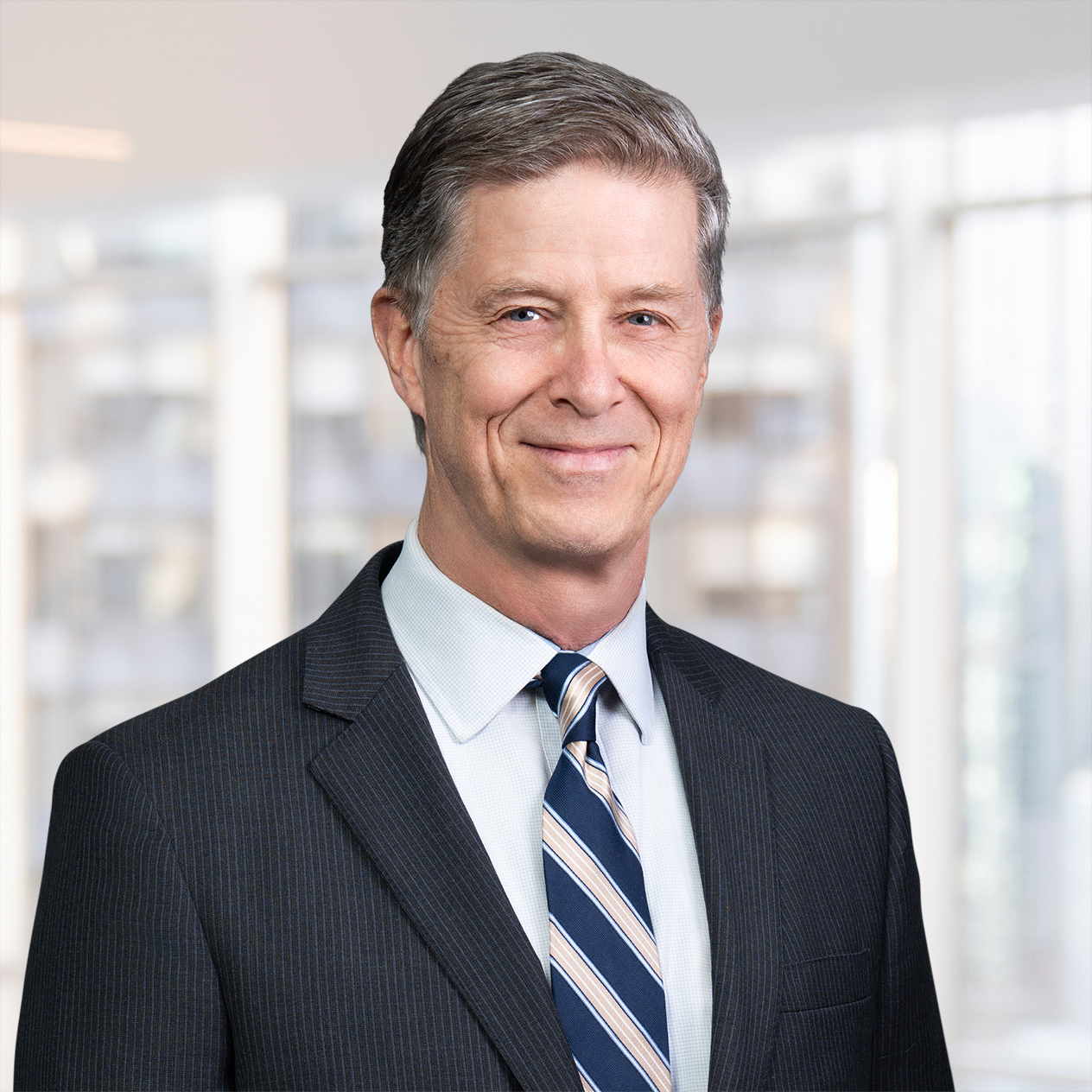 Headshot of Daniel Dwyer