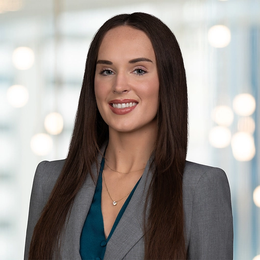 Headshot of Caitlin Carlton